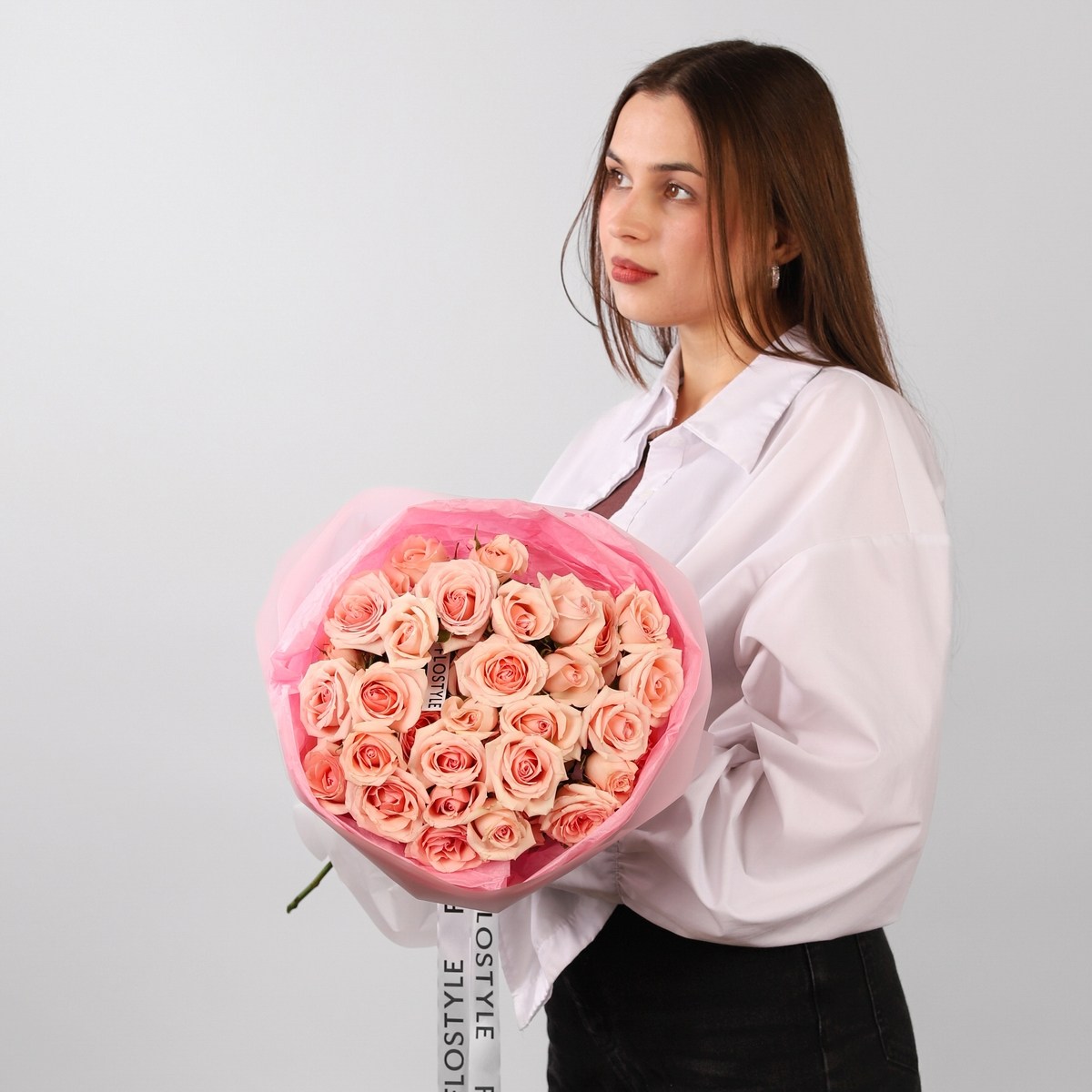 buket kustovyh roz 581